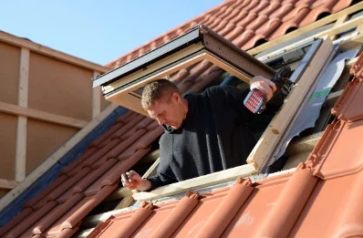 Pose de fenêtres de toit Velux à Bousbecque
